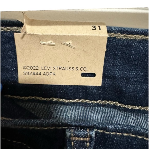 Levi’s - Classic Bermuda Shorts - Denim - size 31 (12) NWT - Picture 6 of 6